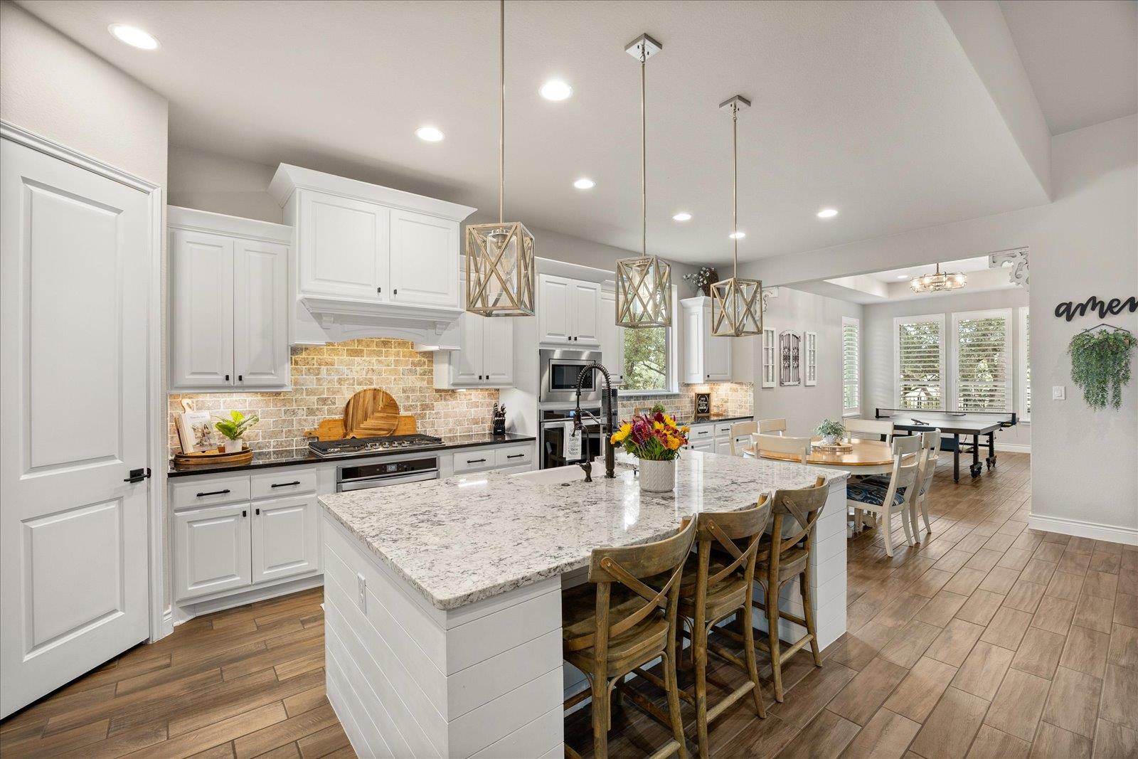 158 Cool Rock Rd, Boerne, TX 78006