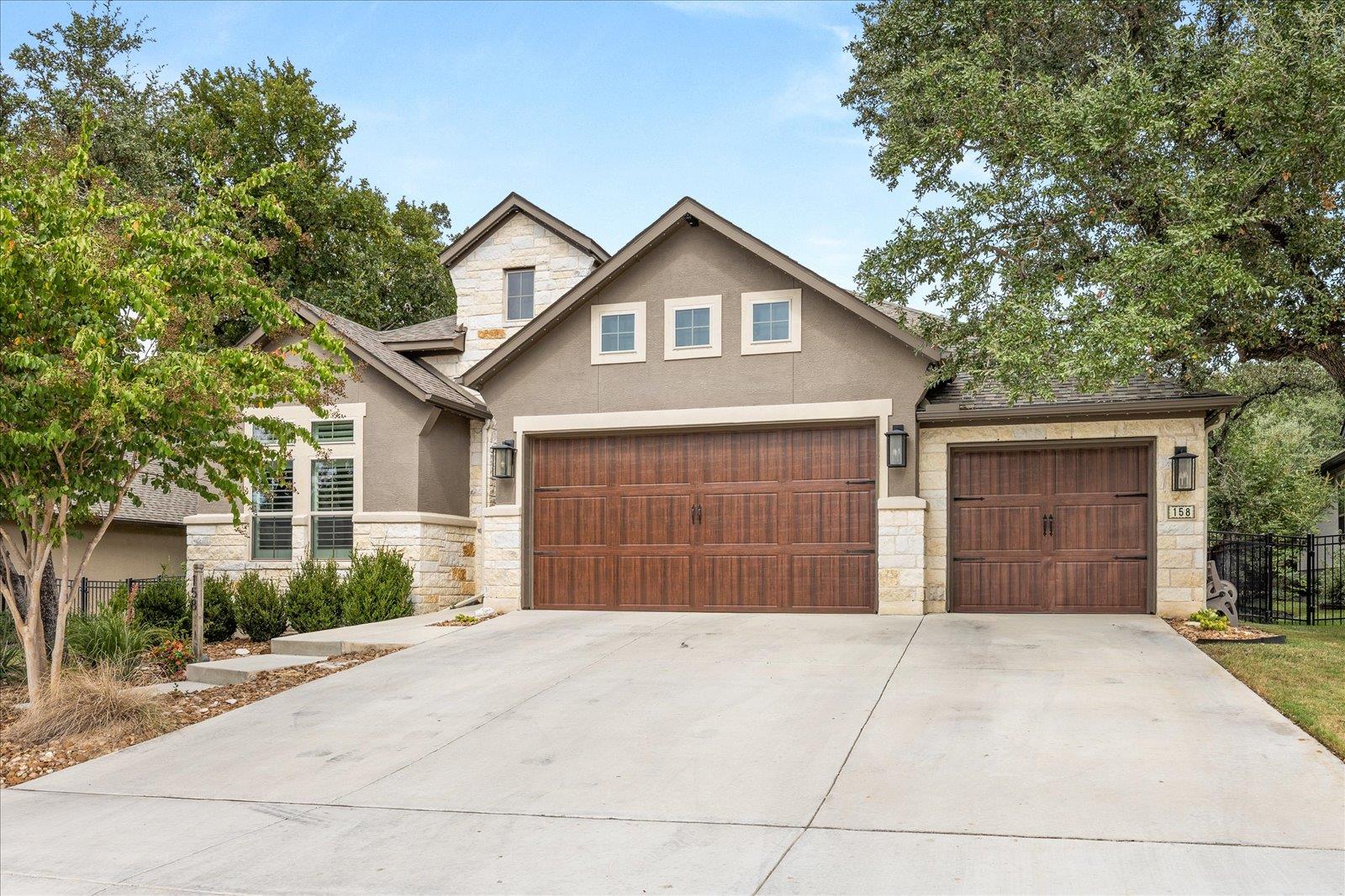 158 Cool Rock Rd, Boerne, TX 78006