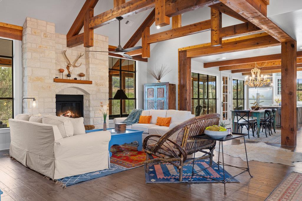 300 Cedar Mountain Dr, Marble Falls, TX 78654