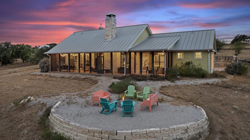 300 Cedar Mountain Dr, Marble Falls, TX 78654