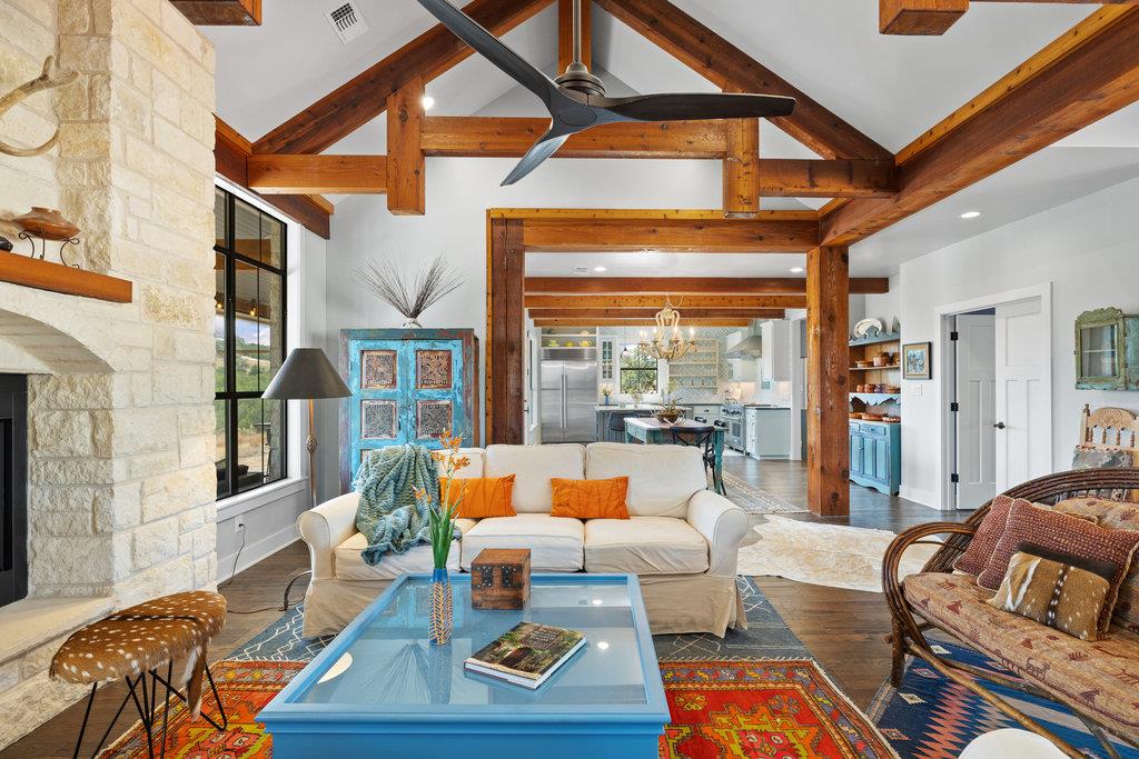 300 Cedar Mountain Dr, Marble Falls, TX 78654