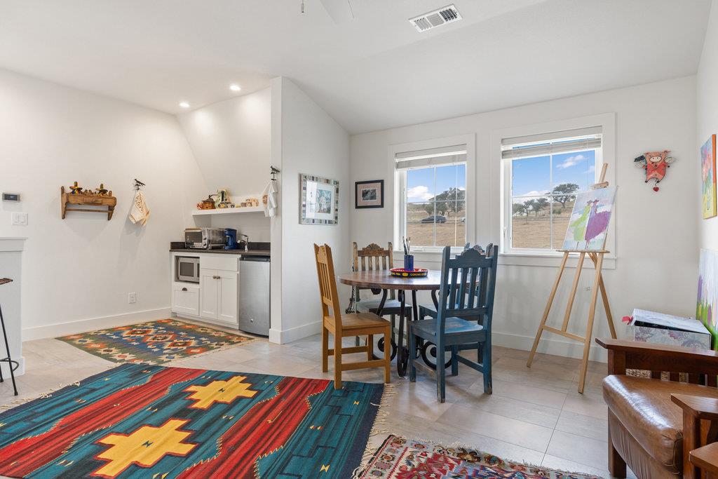 300 Cedar Mountain Dr, Marble Falls, TX 78654