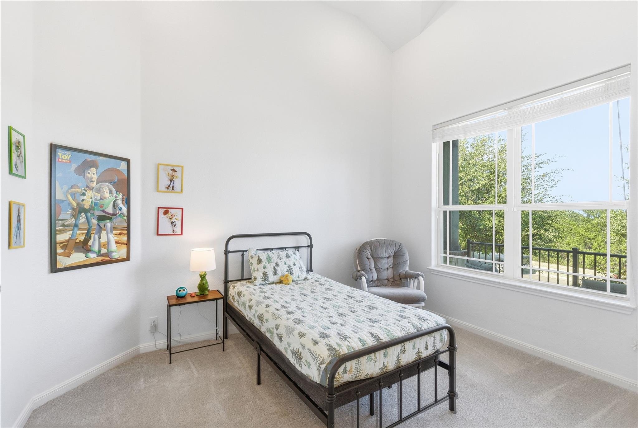 5425 Texas Bluebell Dr, Spicewood, TX 78669