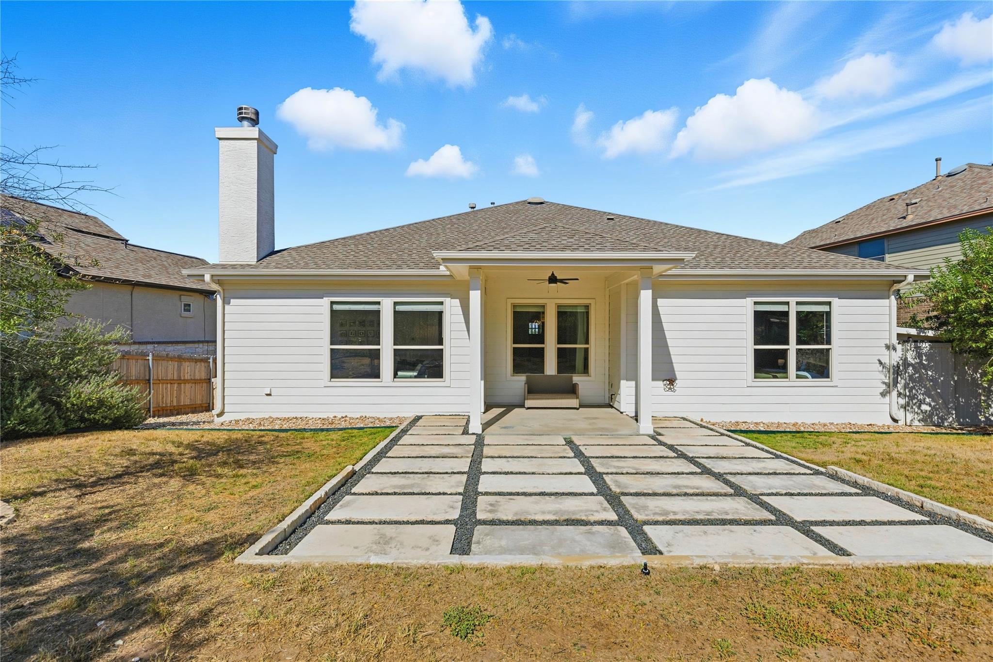 5425 Texas Bluebell Dr, Spicewood, TX 78669
