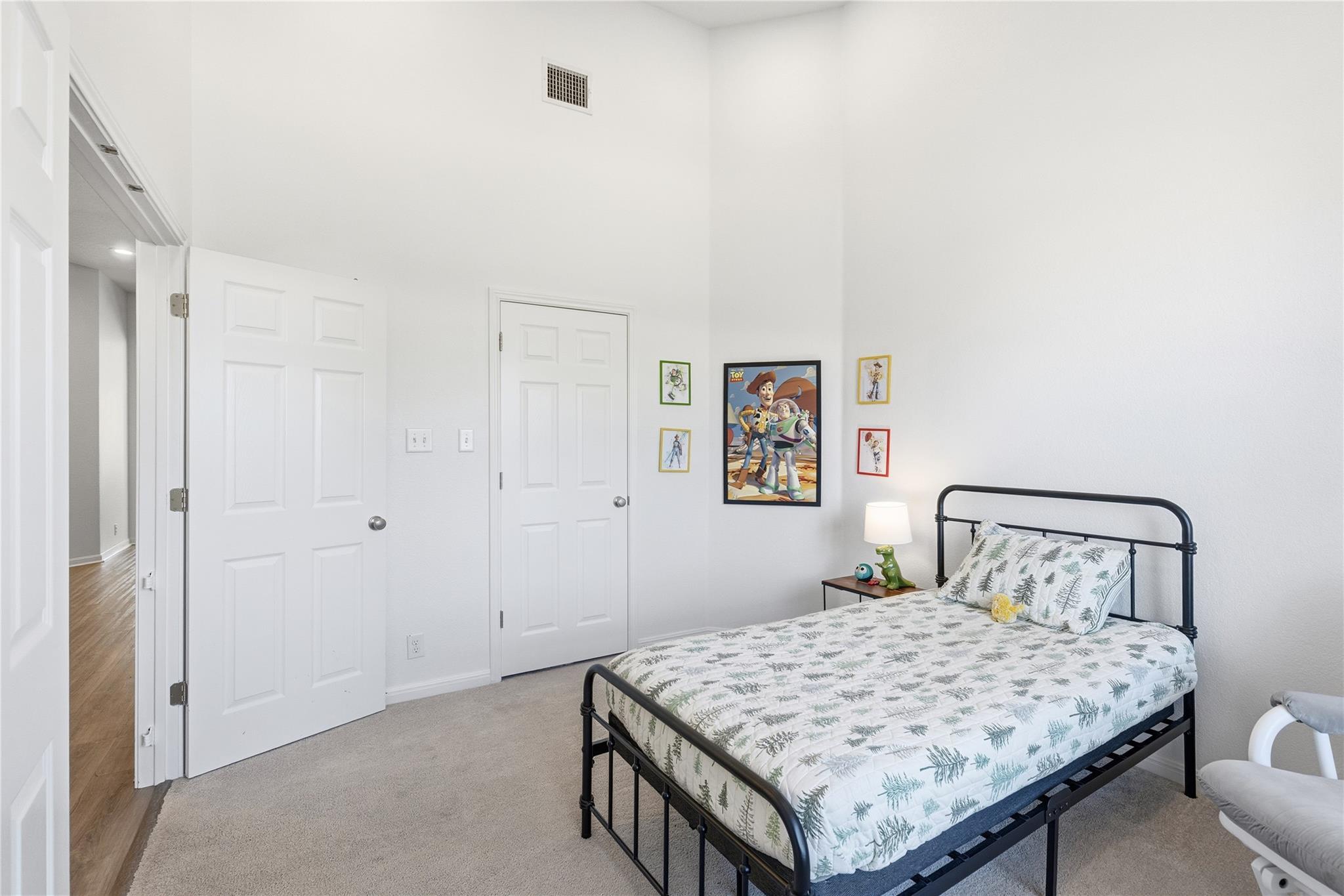 5425 Texas Bluebell Dr, Spicewood, TX 78669