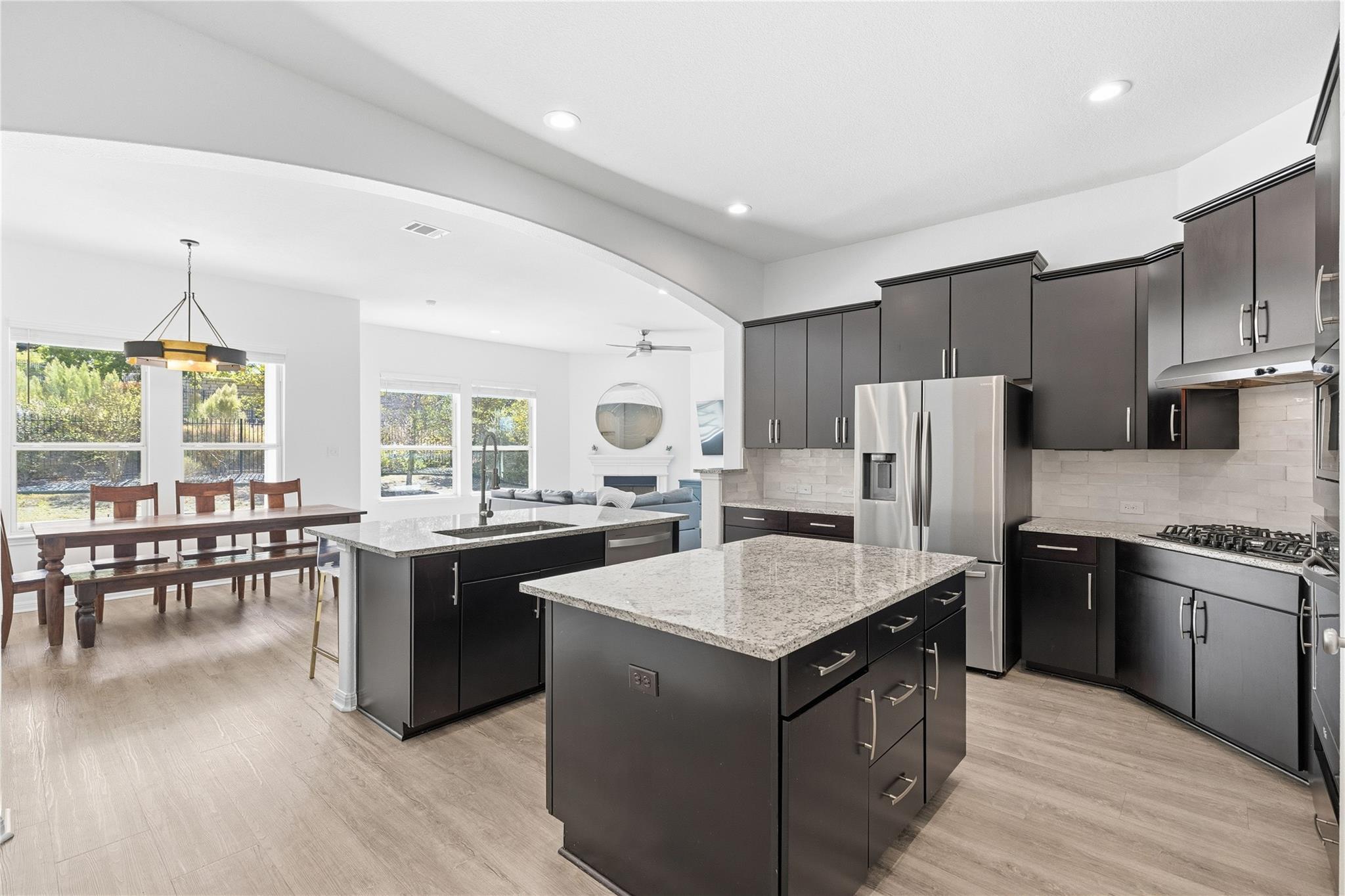 5425 Texas Bluebell Dr, Spicewood, TX 78669