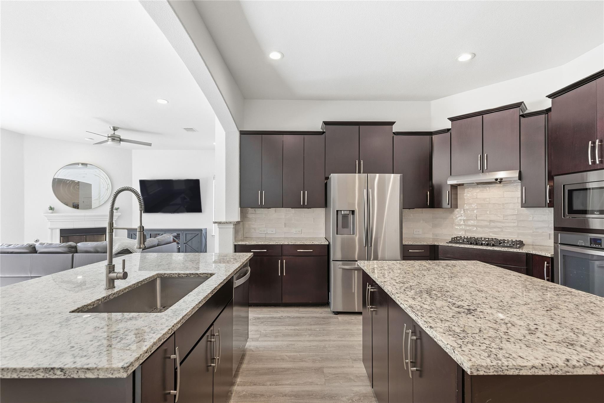 5425 Texas Bluebell Dr, Spicewood, TX 78669