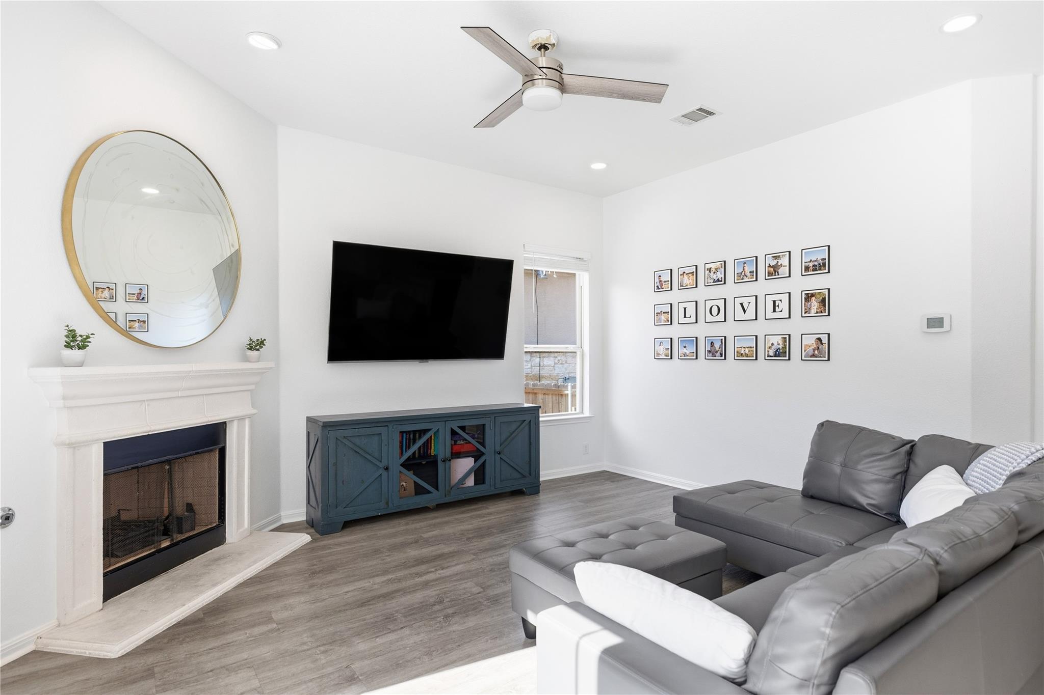 5425 Texas Bluebell Dr, Spicewood, TX 78669