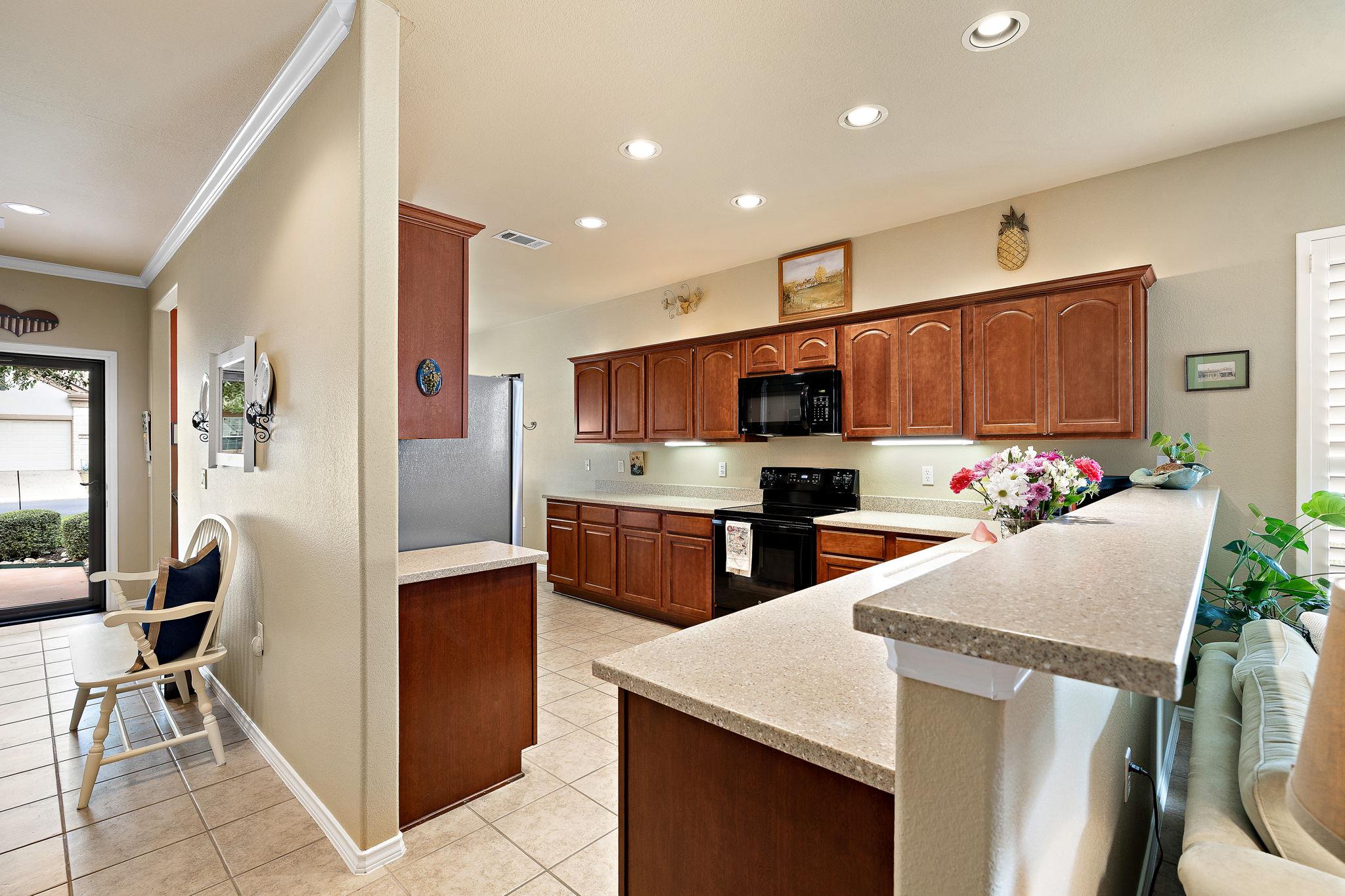 406 Sundance Ln, Georgetown, TX 78633