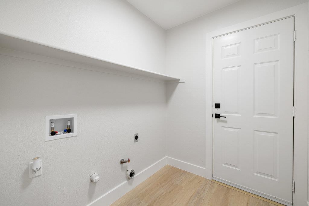 1006 Cottonbowl Dr, Taylor, TX 76574