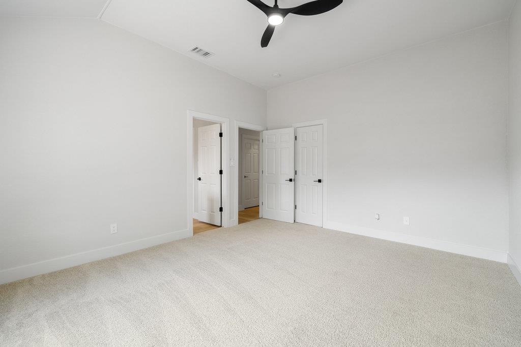 1006 Cottonbowl Dr, Taylor, TX 76574