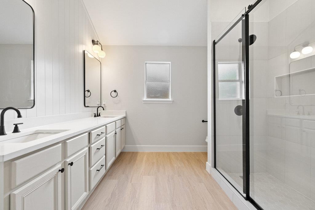 1006 Cottonbowl Dr, Taylor, TX 76574