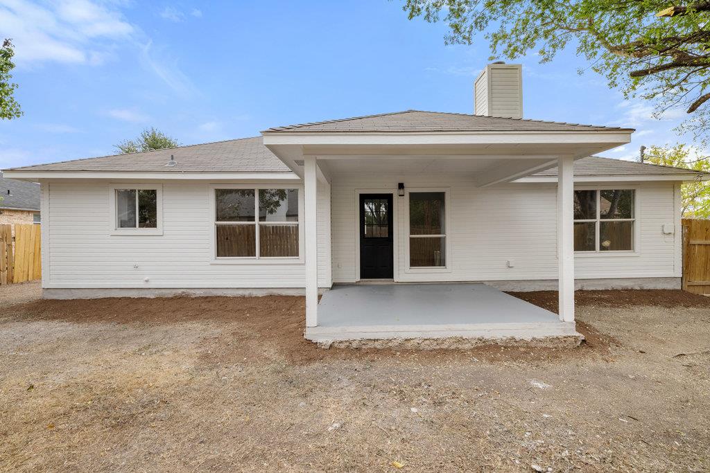 1006 Cottonbowl Dr, Taylor, TX 76574