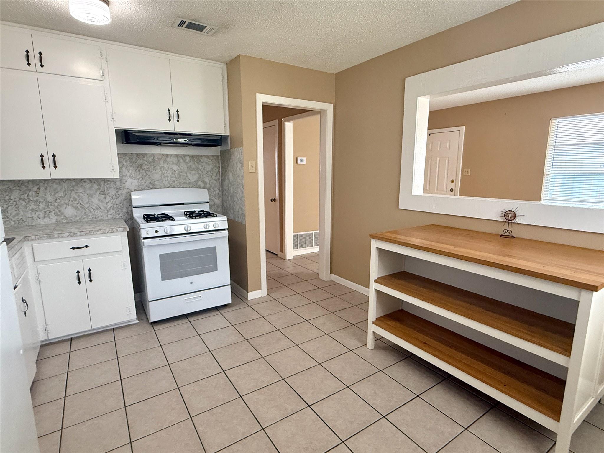 3114 Hunt Trl # A, Austin, TX 78757