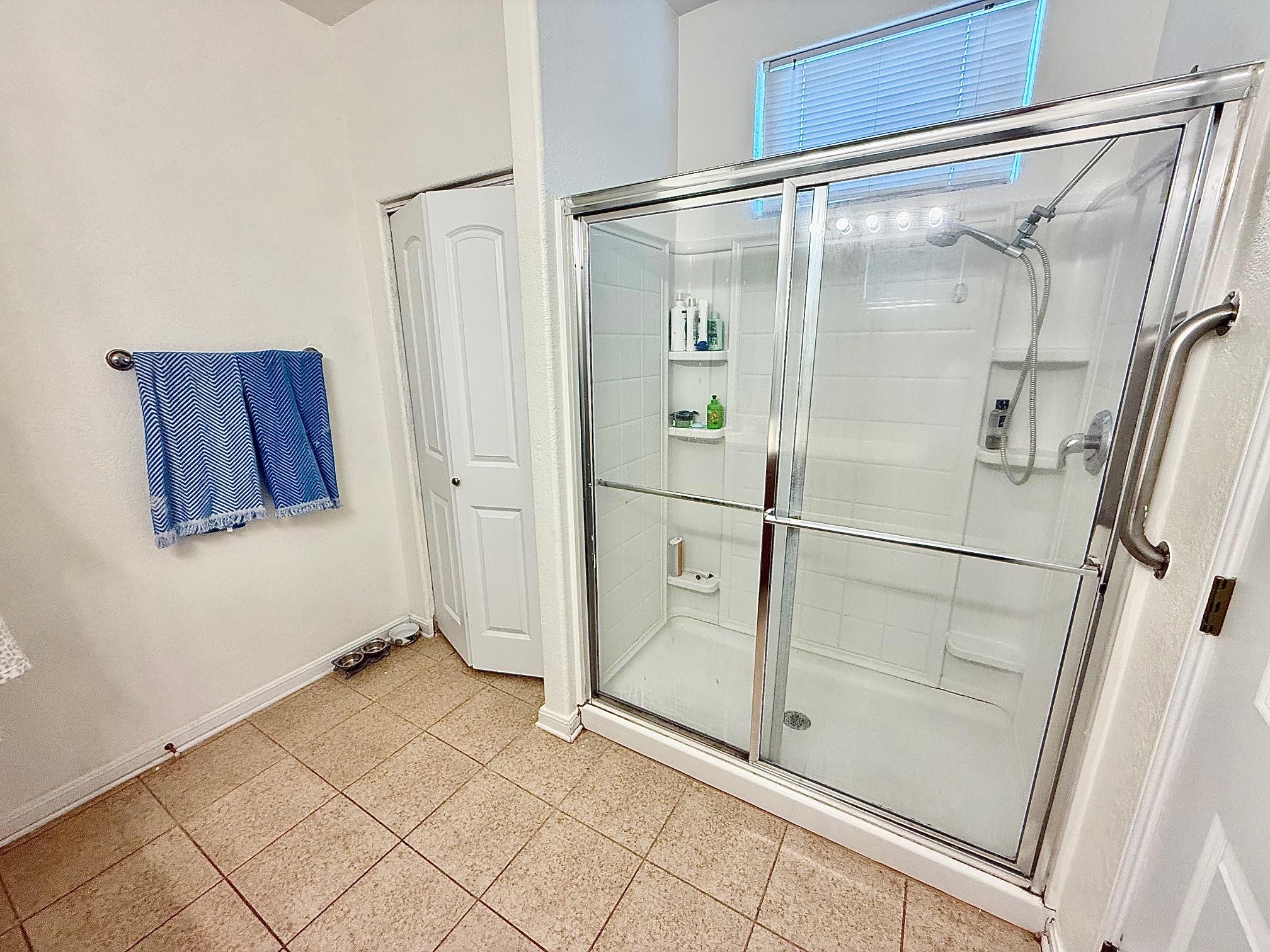 506 Shadowpoint, San Marcos, TX 78666