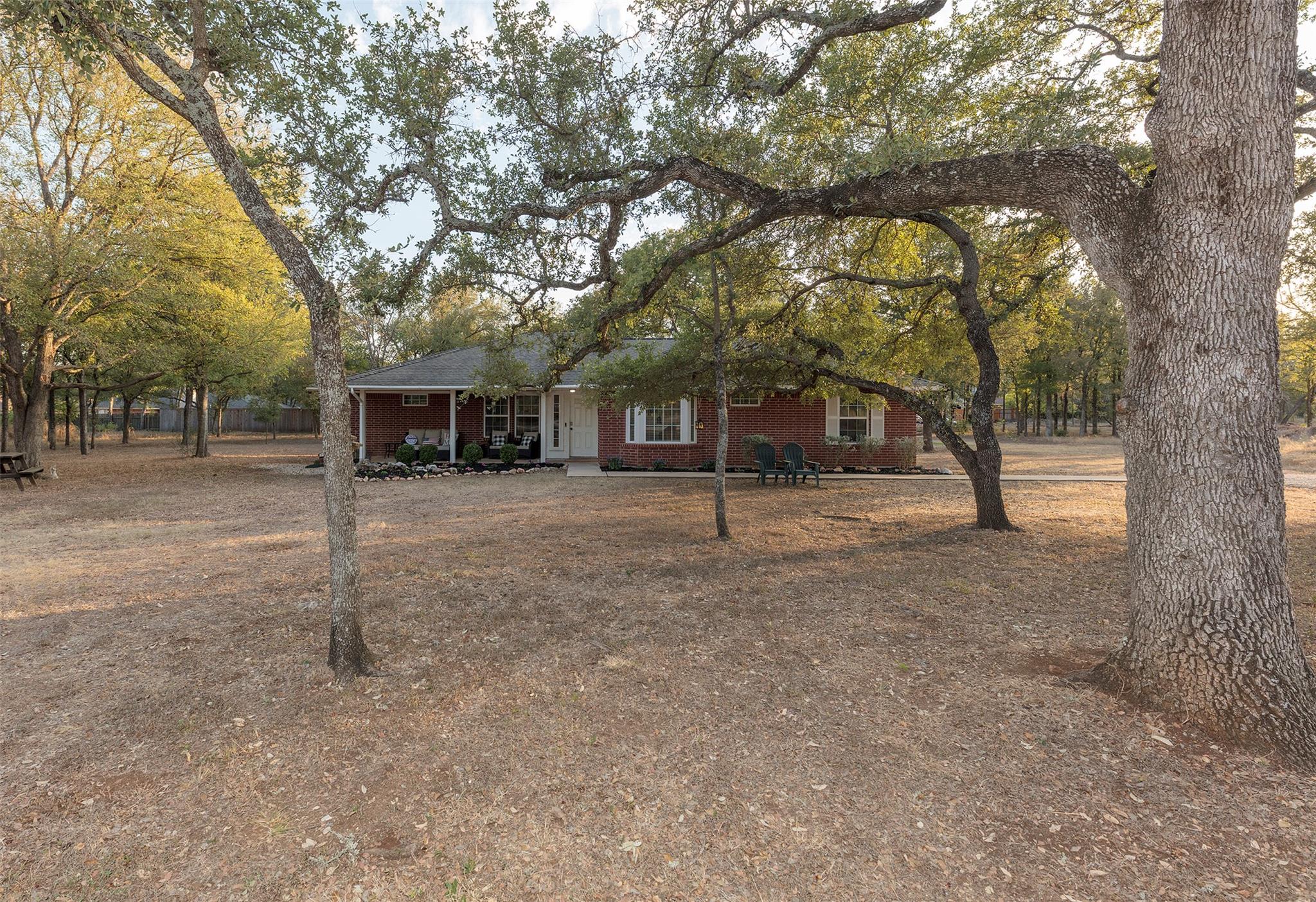 4217 Kellywood Dr, Austin, TX 78739