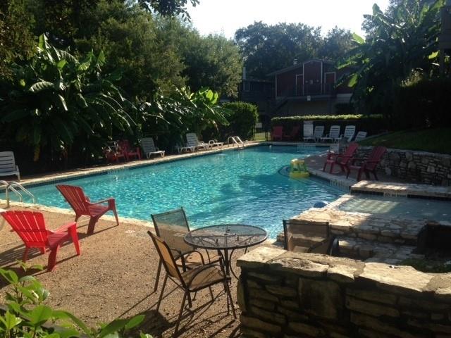 2215 Post Rd # 2028, Austin, TX 78704