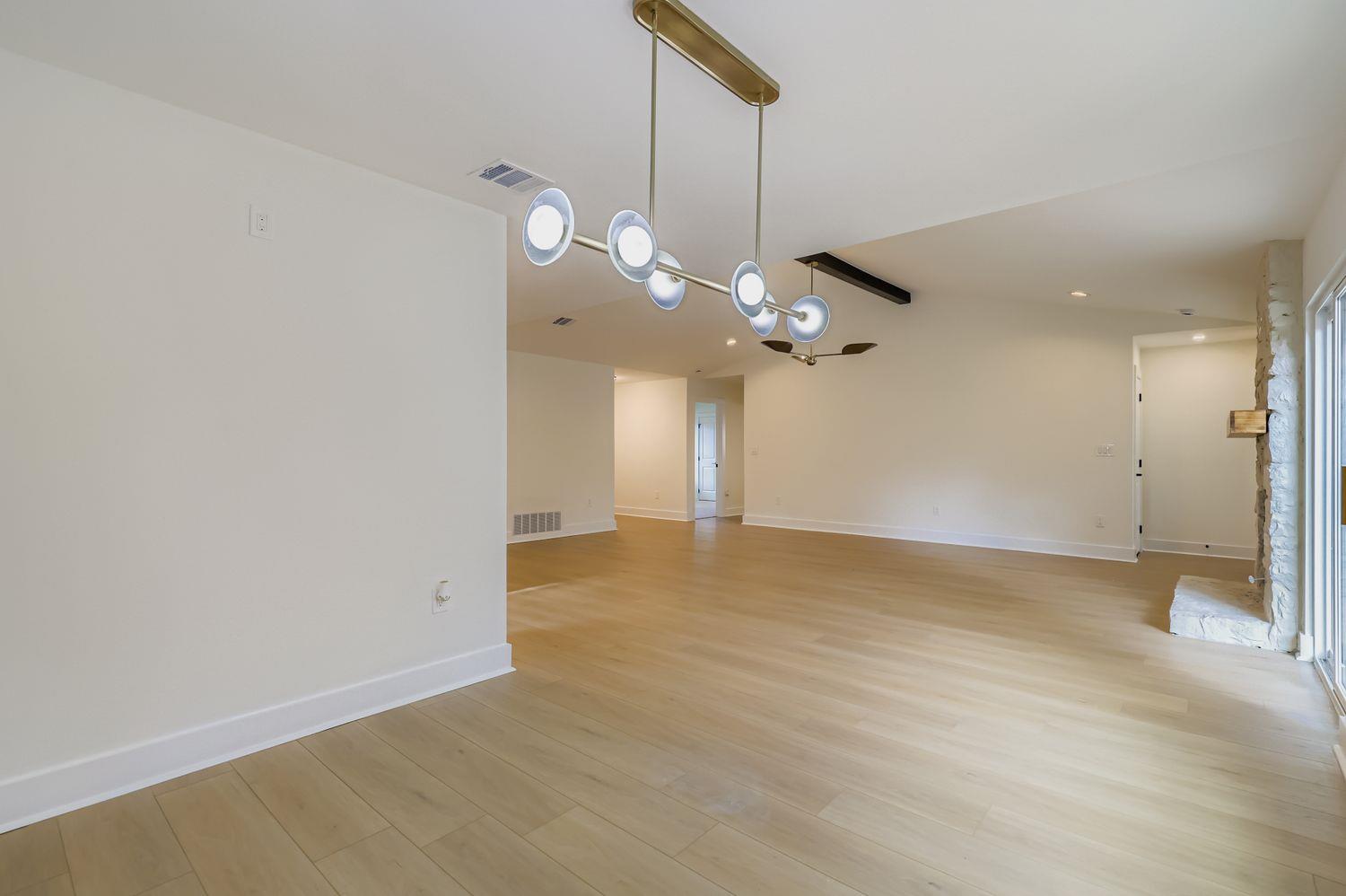 4612 Ganymede Dr, Austin, TX 78727