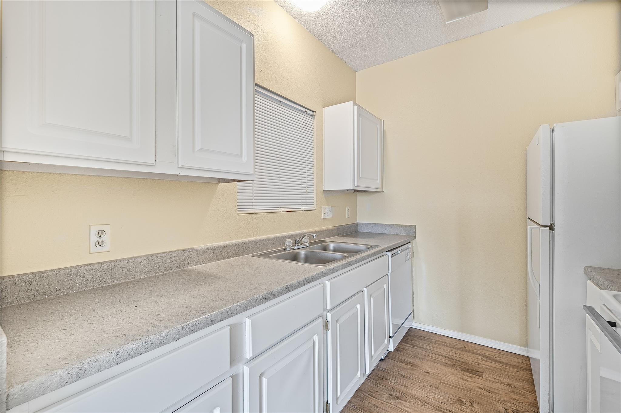 12166 Metric Blvd # 2004, Austin, TX 78758