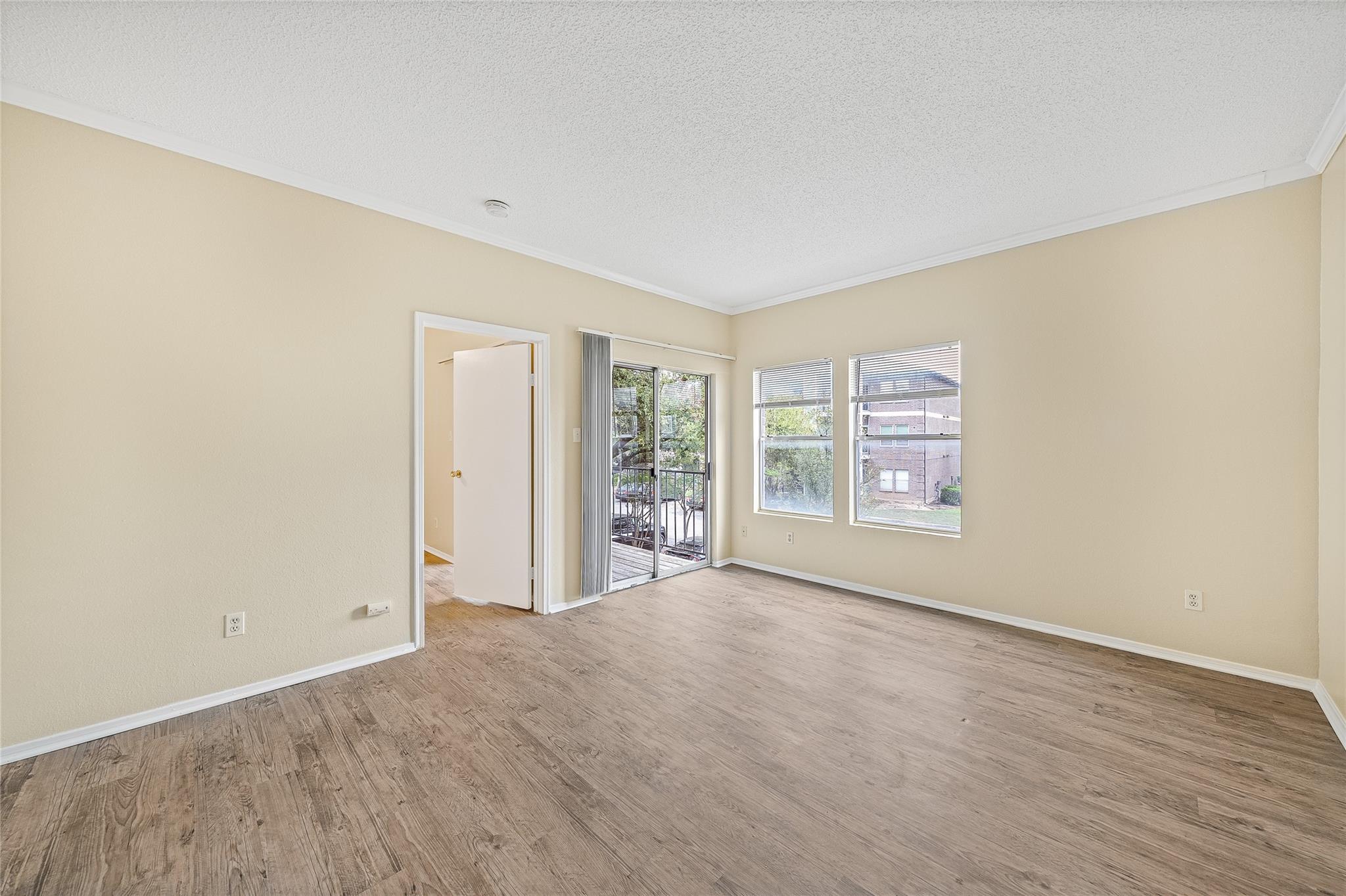 12166 Metric Blvd # 2004, Austin, TX 78758