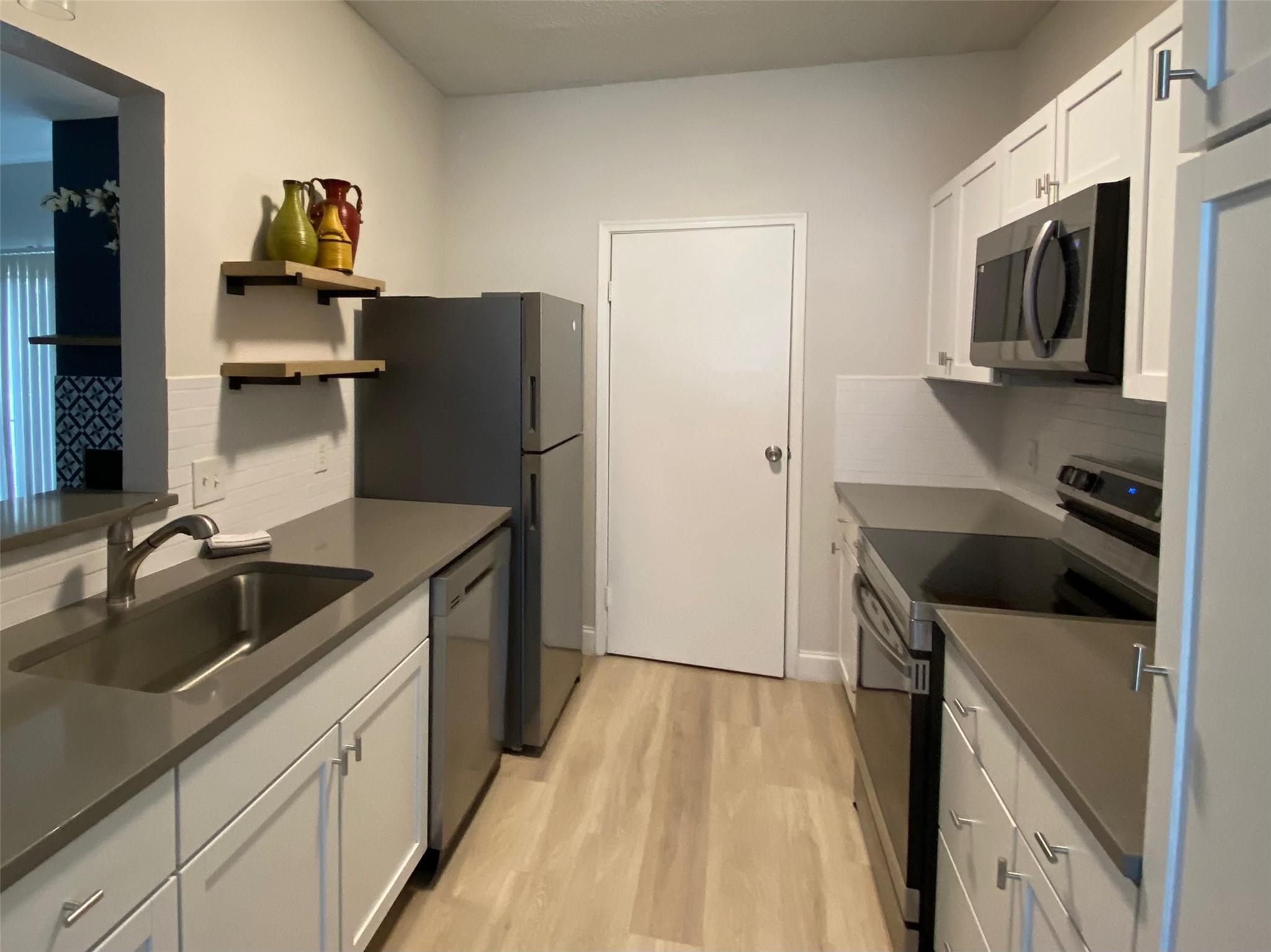 12166 Metric Blvd # 172, Austin, TX 78758