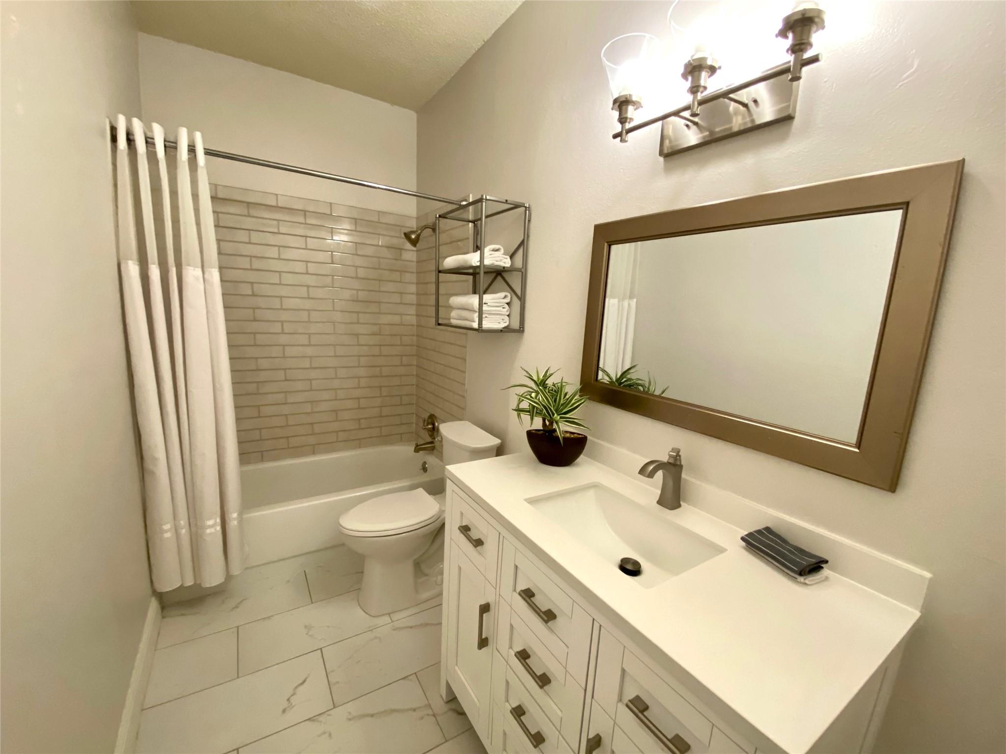 12166 Metric Blvd # 172, Austin, TX 78758