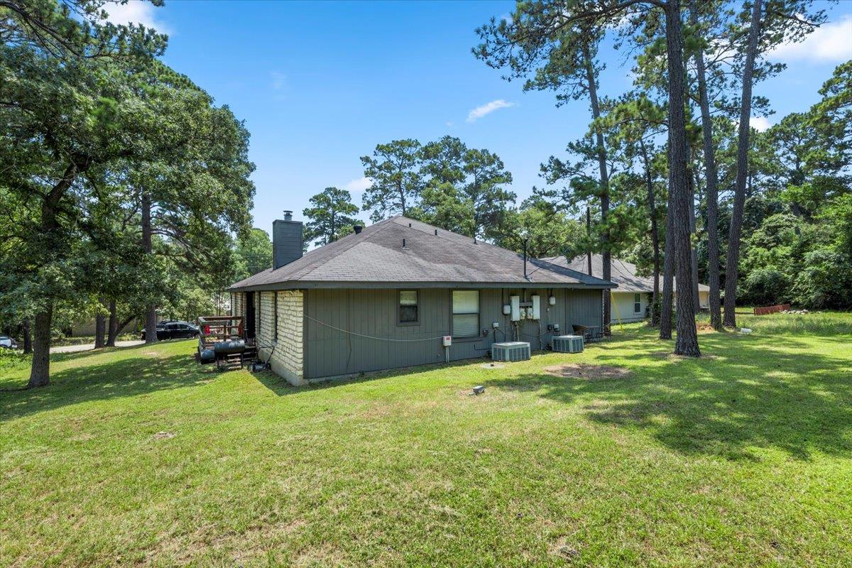 114 N Kanaio Dr # A, Bastrop, TX 78602
