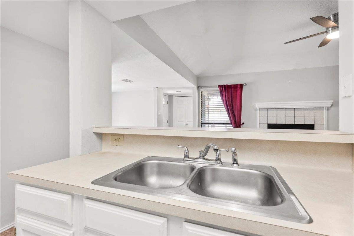 114 N Kanaio Dr # A, Bastrop, TX 78602