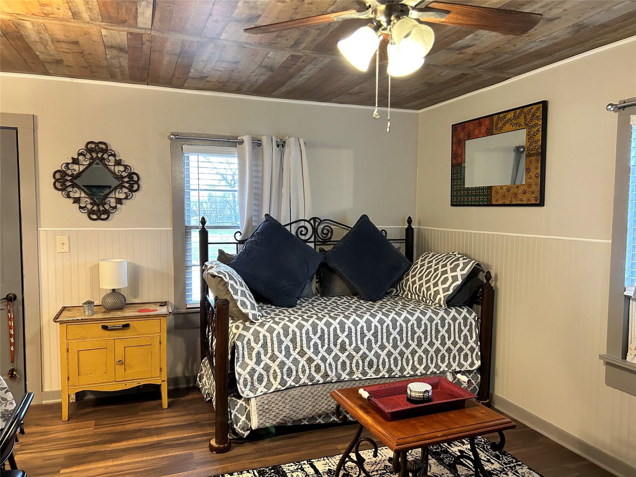 161 Alexander Dr # 8, Tow, TX 78643