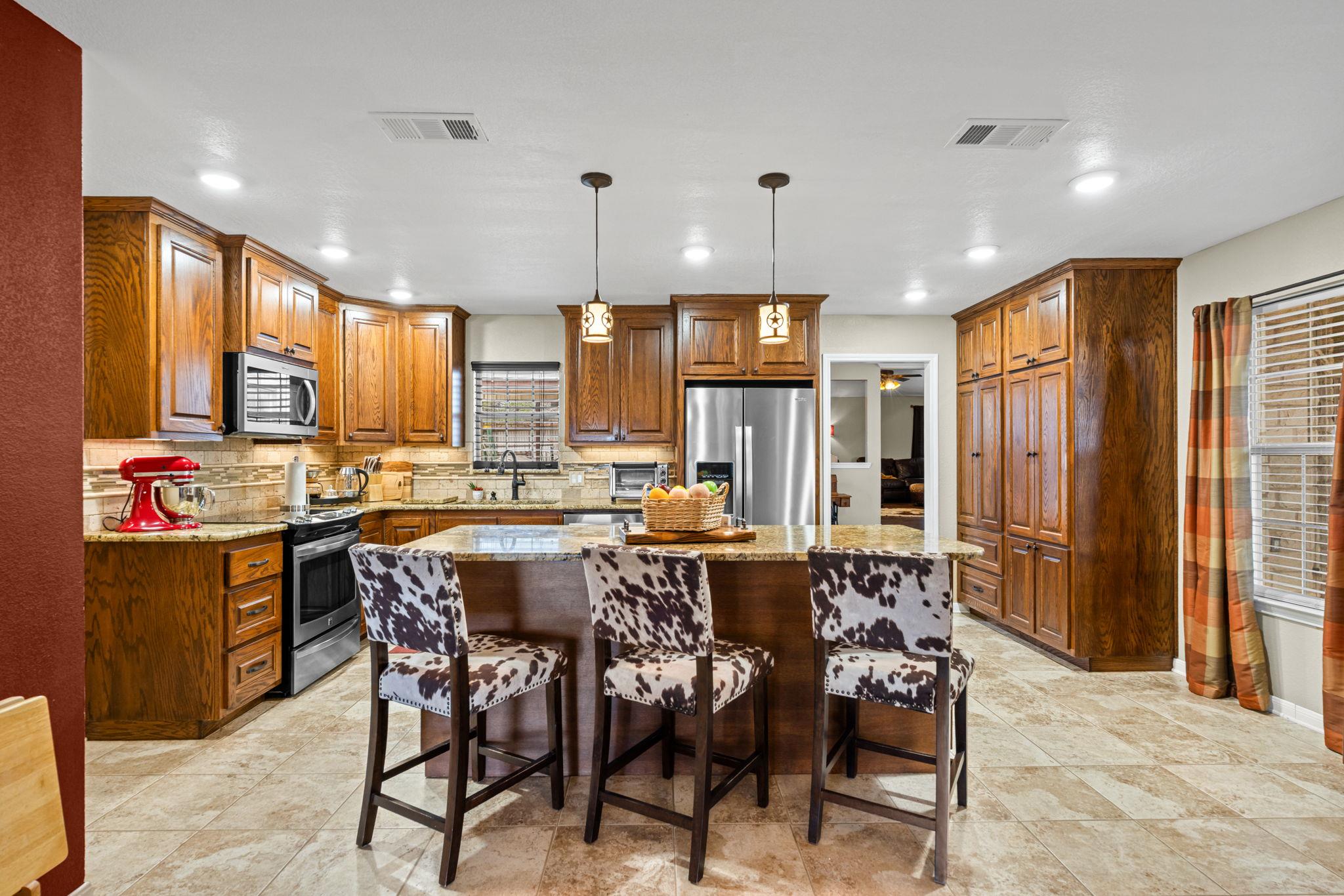 207 County Road 4492, Kempner, TX 76539