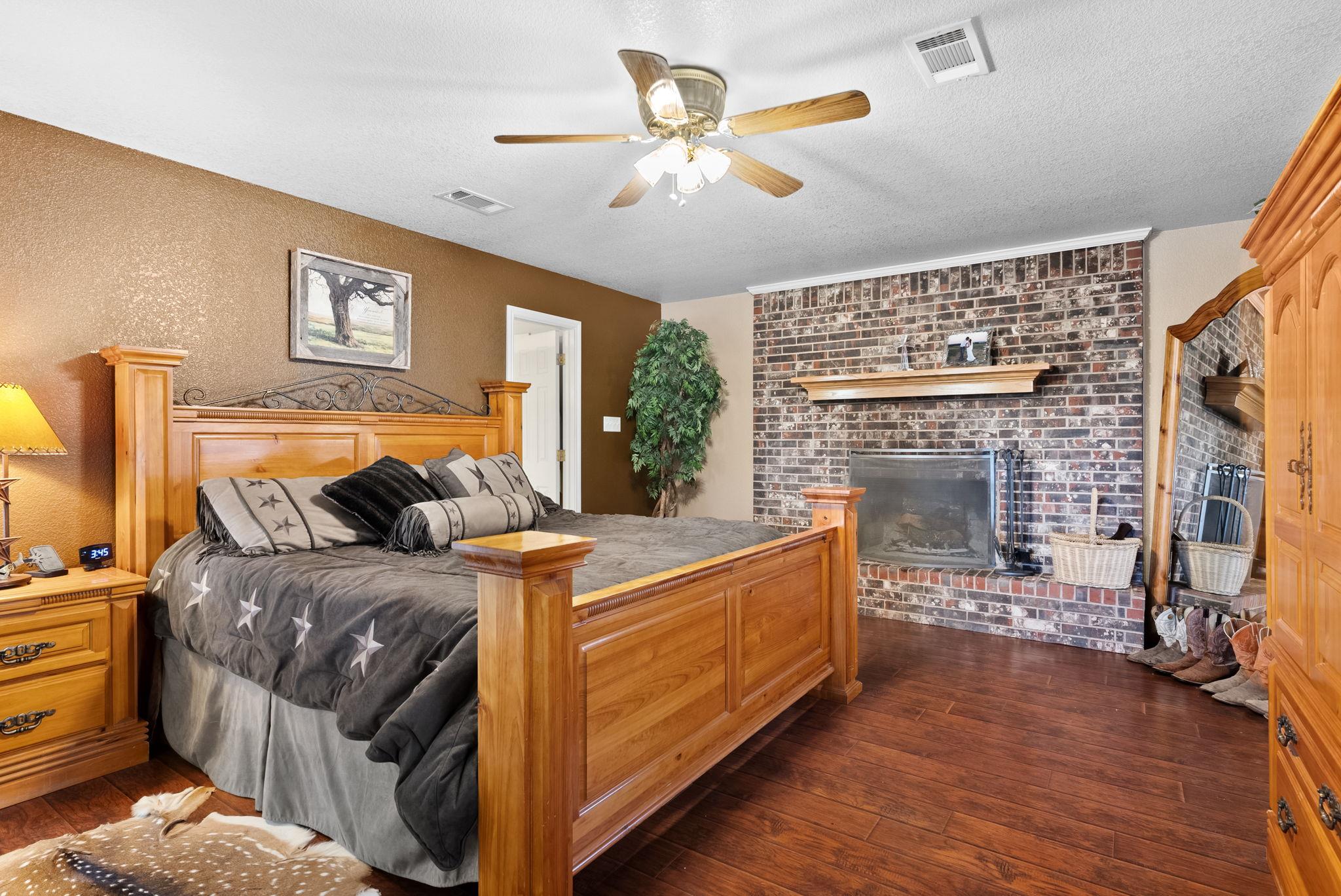 207 County Road 4492, Kempner, TX 76539