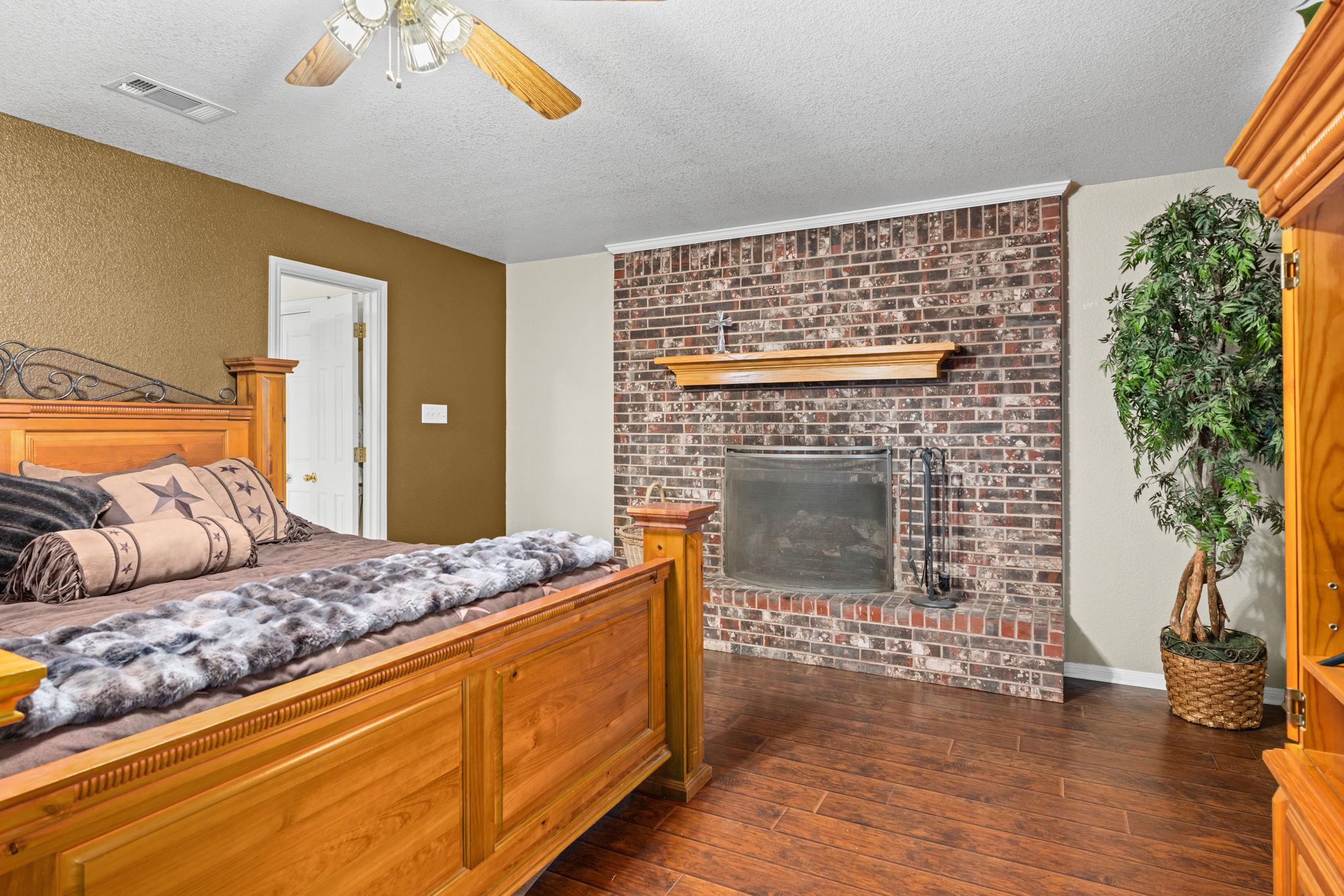 207 County Road 4492, Kempner, TX 76539