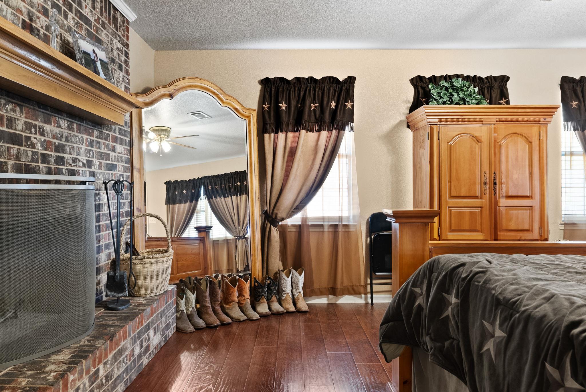 207 County Road 4492, Kempner, TX 76539