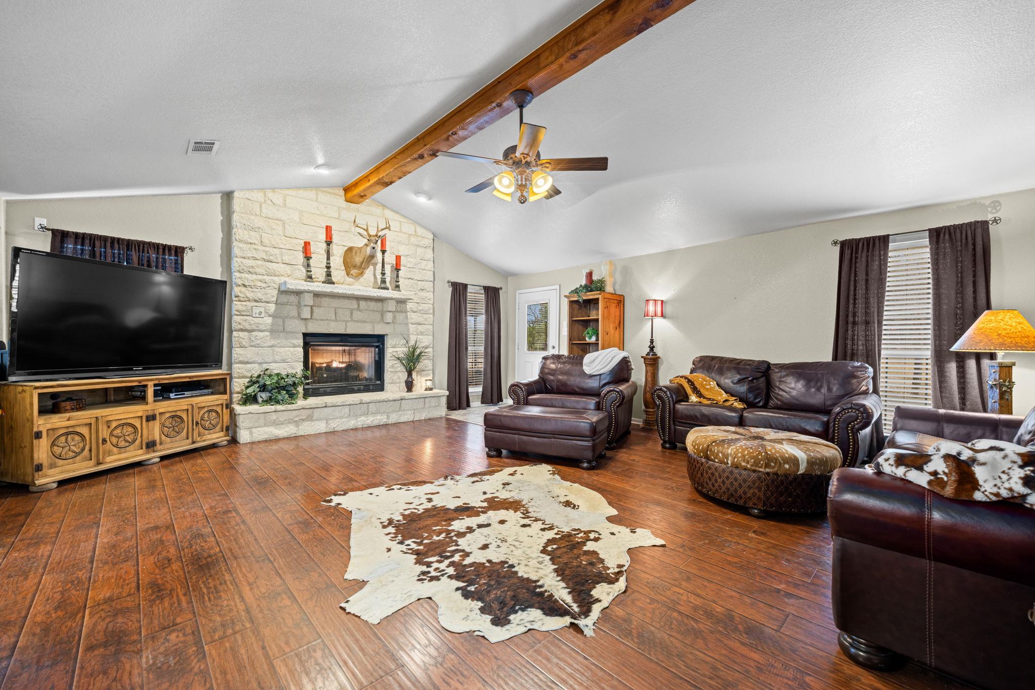 207 County Road 4492, Kempner, TX 76539