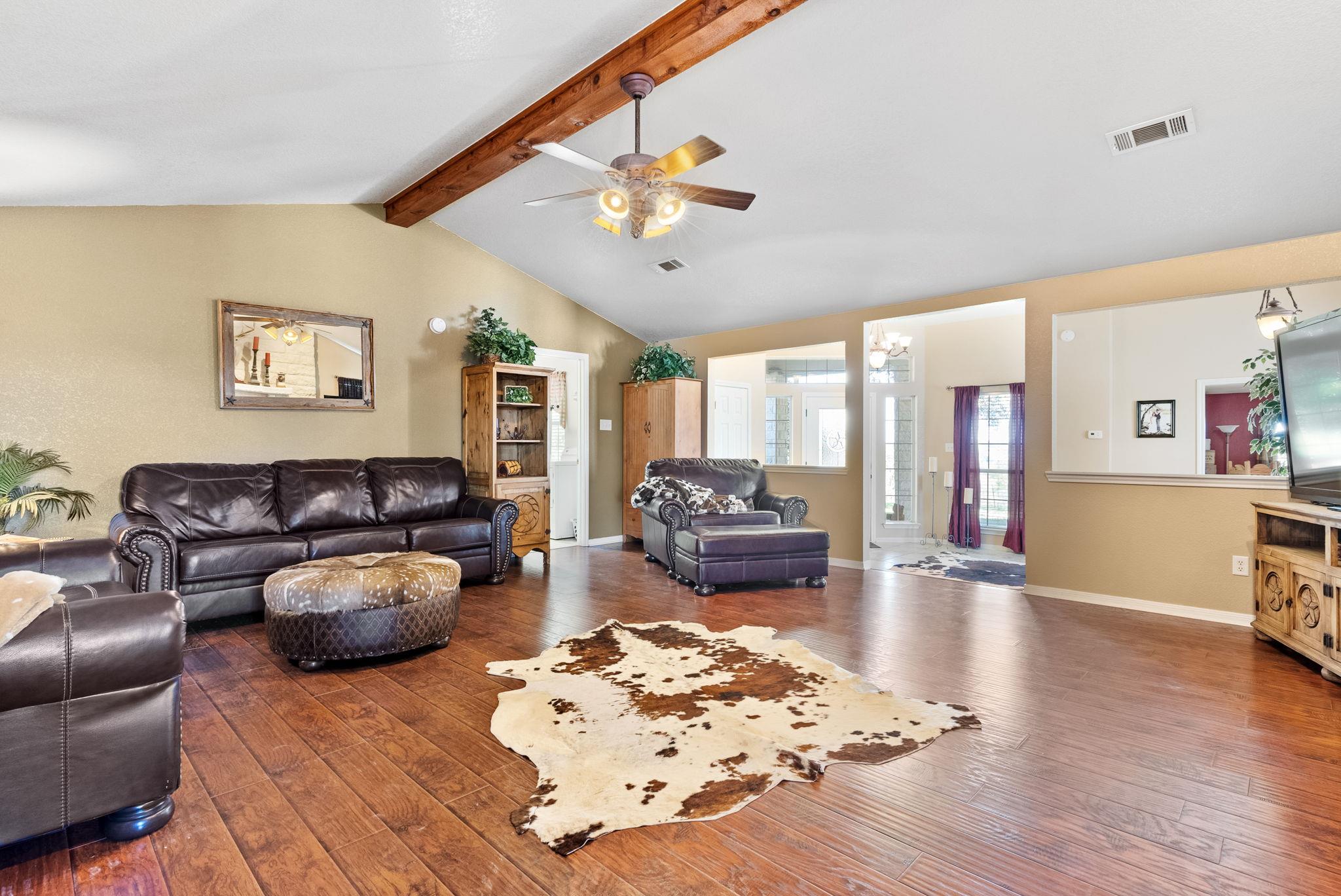 207 County Road 4492, Kempner, TX 76539