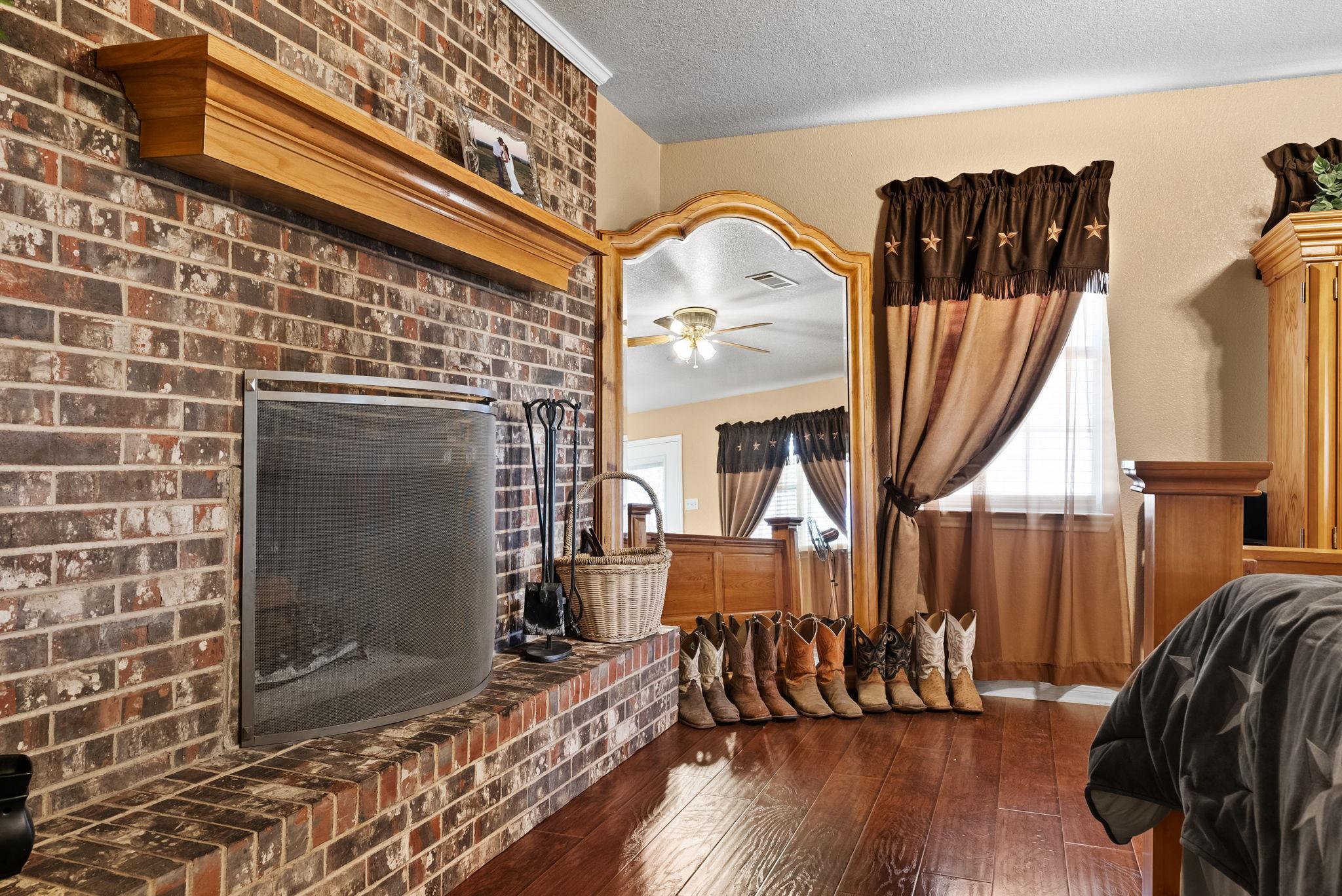 207 County Road 4492, Kempner, TX 76539