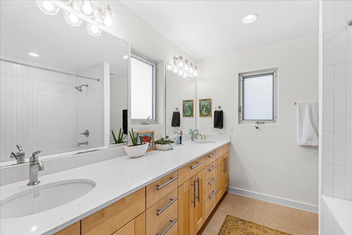 5301 Sendero Hills Pkwy, Austin, TX 78724