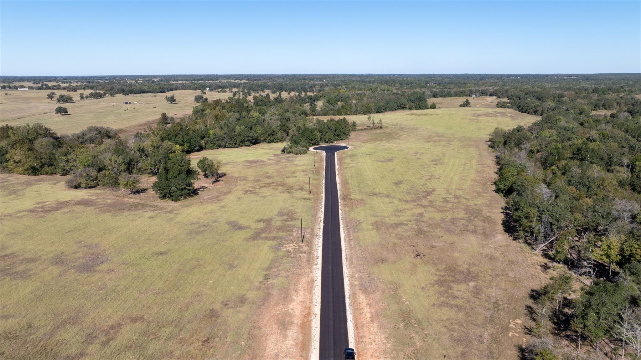 204 Little Branch Ln, Cameron, TX 76520