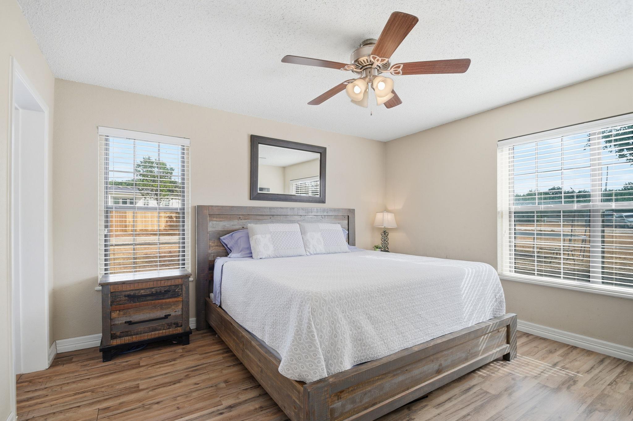 21500 Bluejay Blvd, Lago Vista, TX 78645