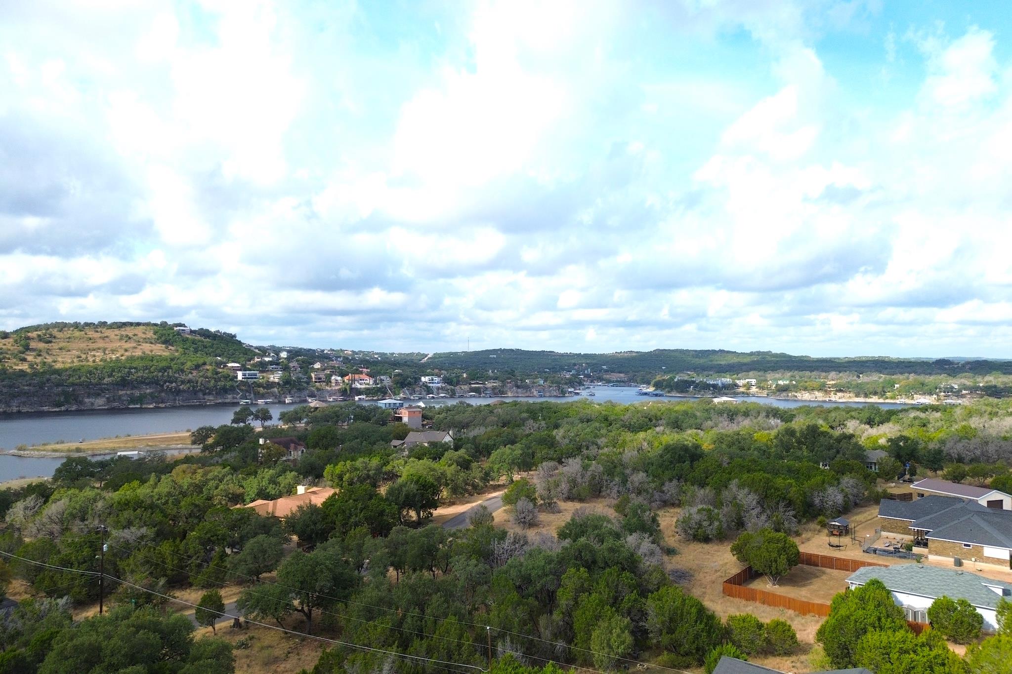 21500 Bluejay Blvd, Lago Vista, TX 78645