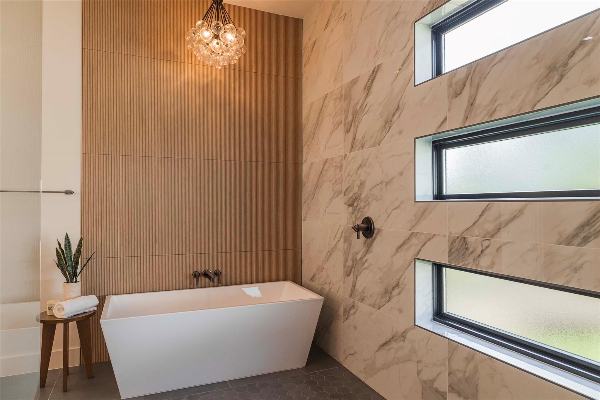 105 Manciano, Horseshoe Bay, TX 78657