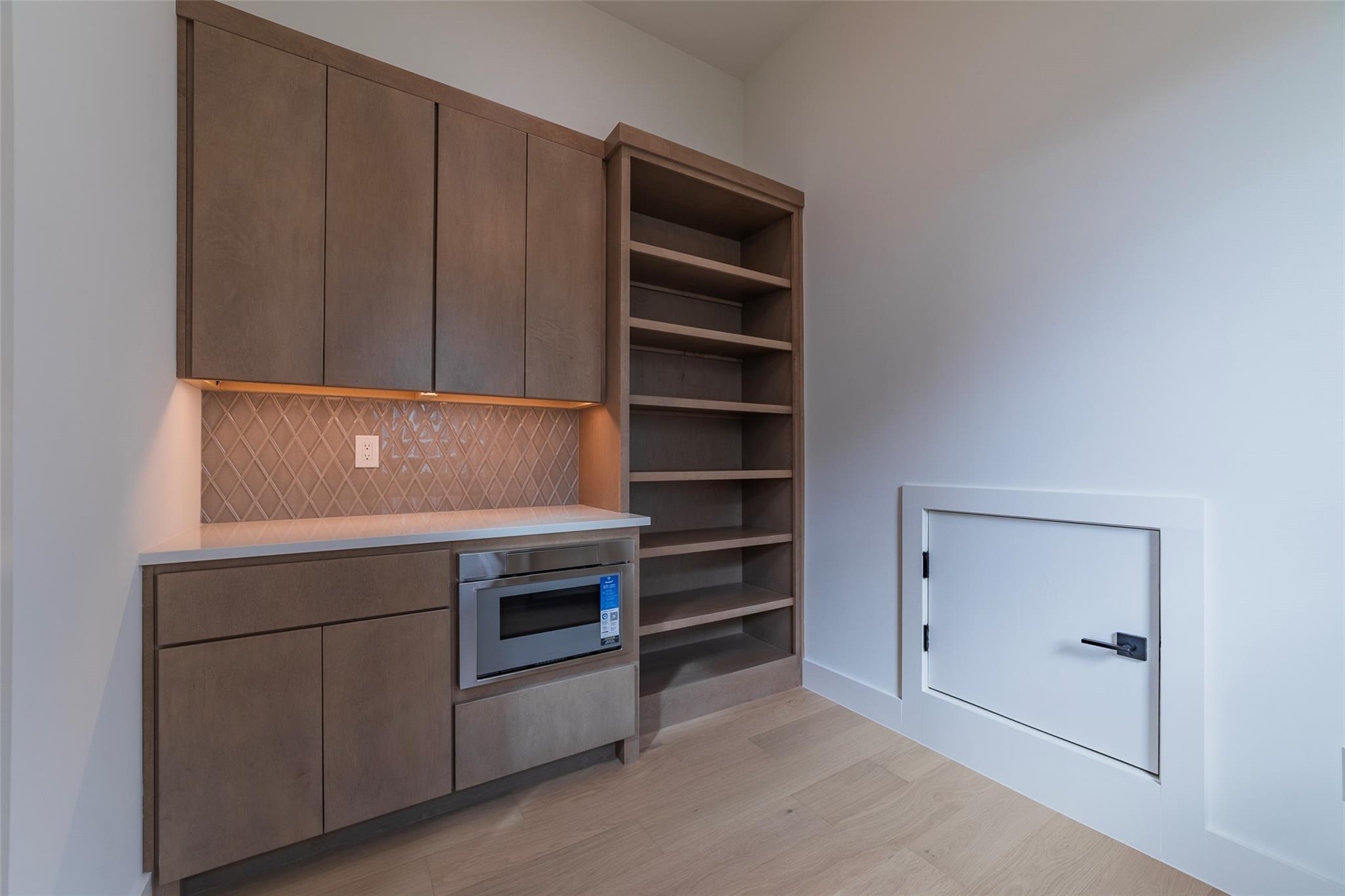 105 Manciano, Horseshoe Bay, TX 78657