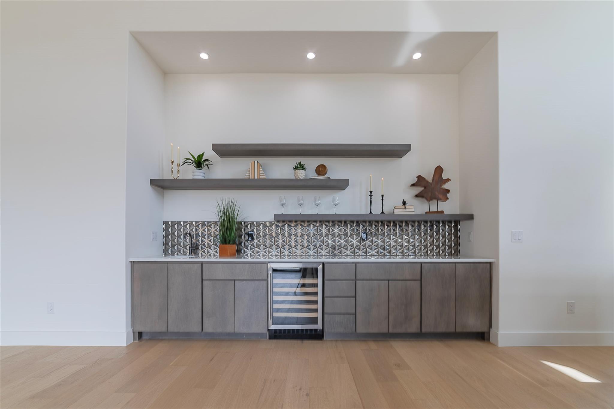 105 Manciano, Horseshoe Bay, TX 78657