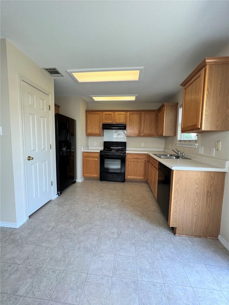 1412 W Pflugerville Pkwy, Round Rock, TX 78664