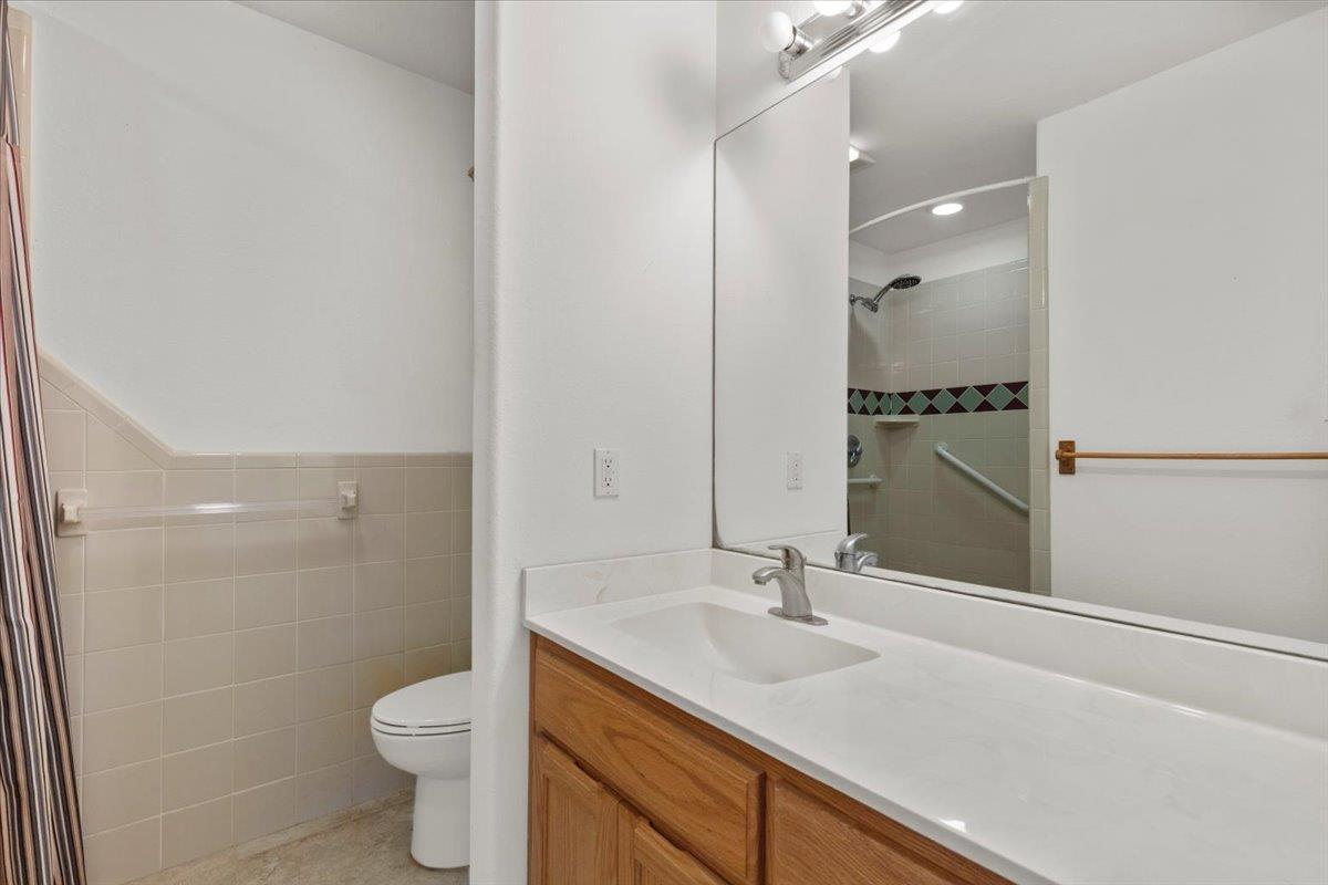 180 W Kelley Rd, Bastrop, TX 78602