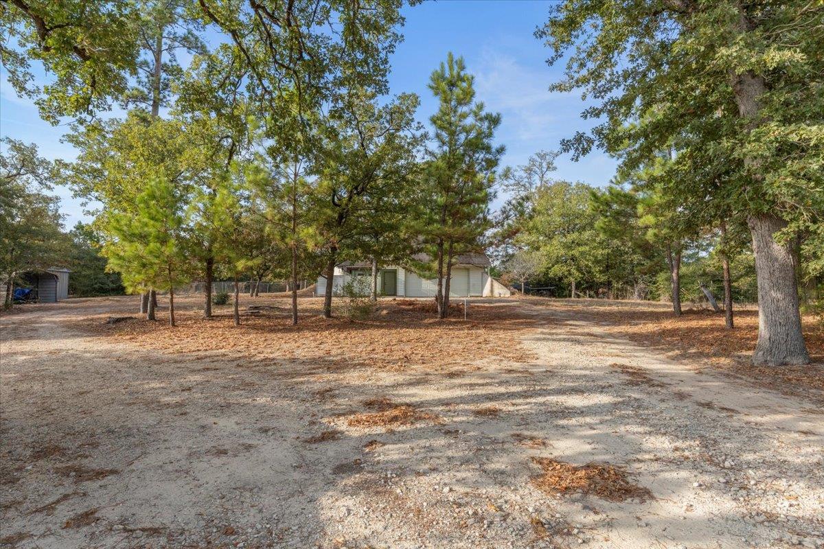 180 W Kelley Rd, Bastrop, TX 78602