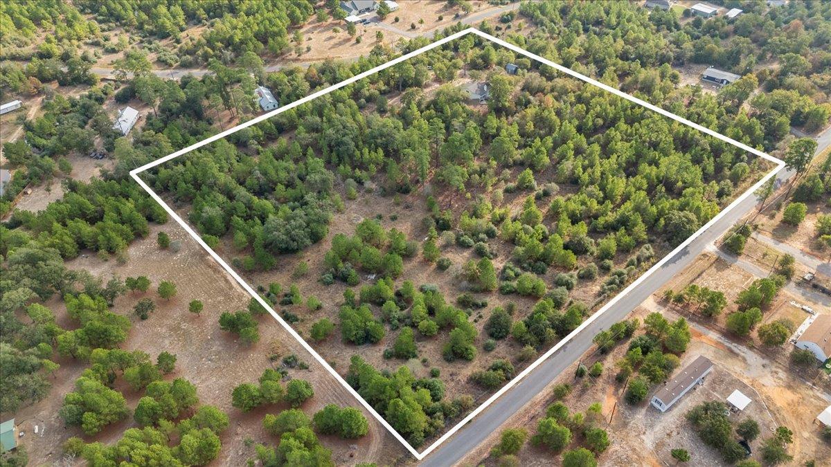 180 W Kelley Rd, Bastrop, TX 78602