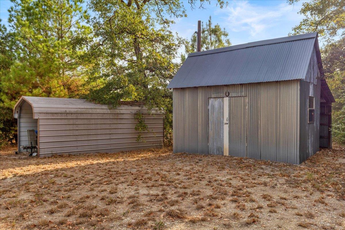 180 W Kelley Rd, Bastrop, TX 78602