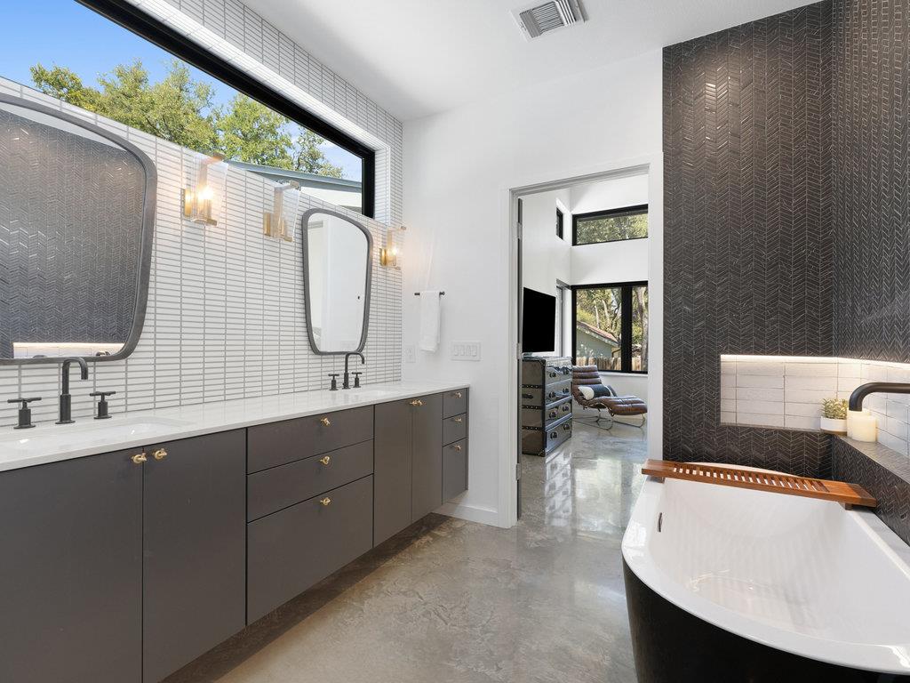 1600 Barton Hills Dr, Austin, TX 78704