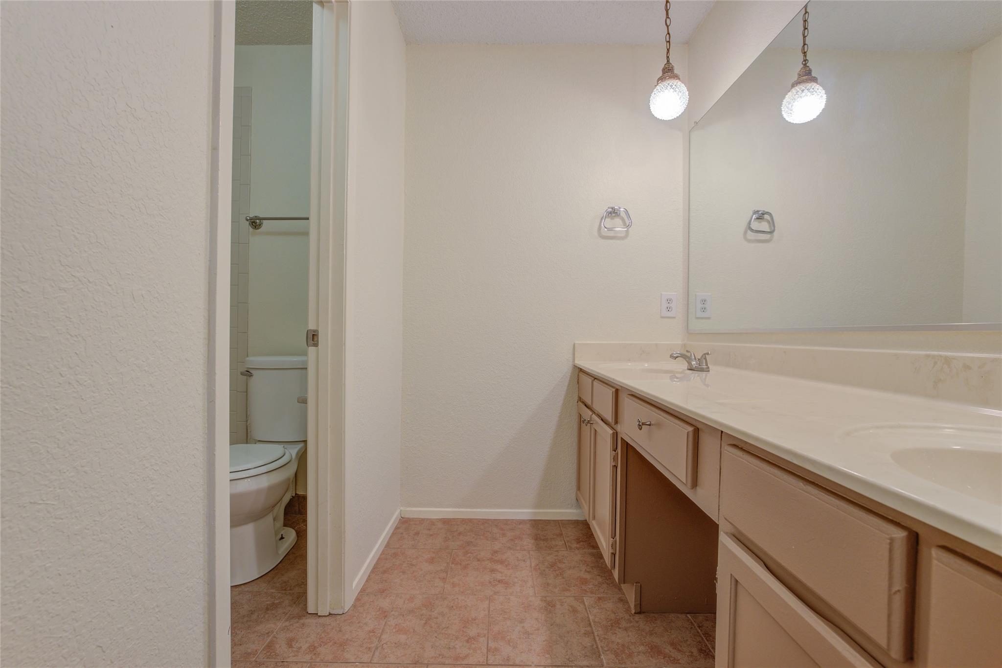 9000 Marsh Dr, Austin, TX 78748